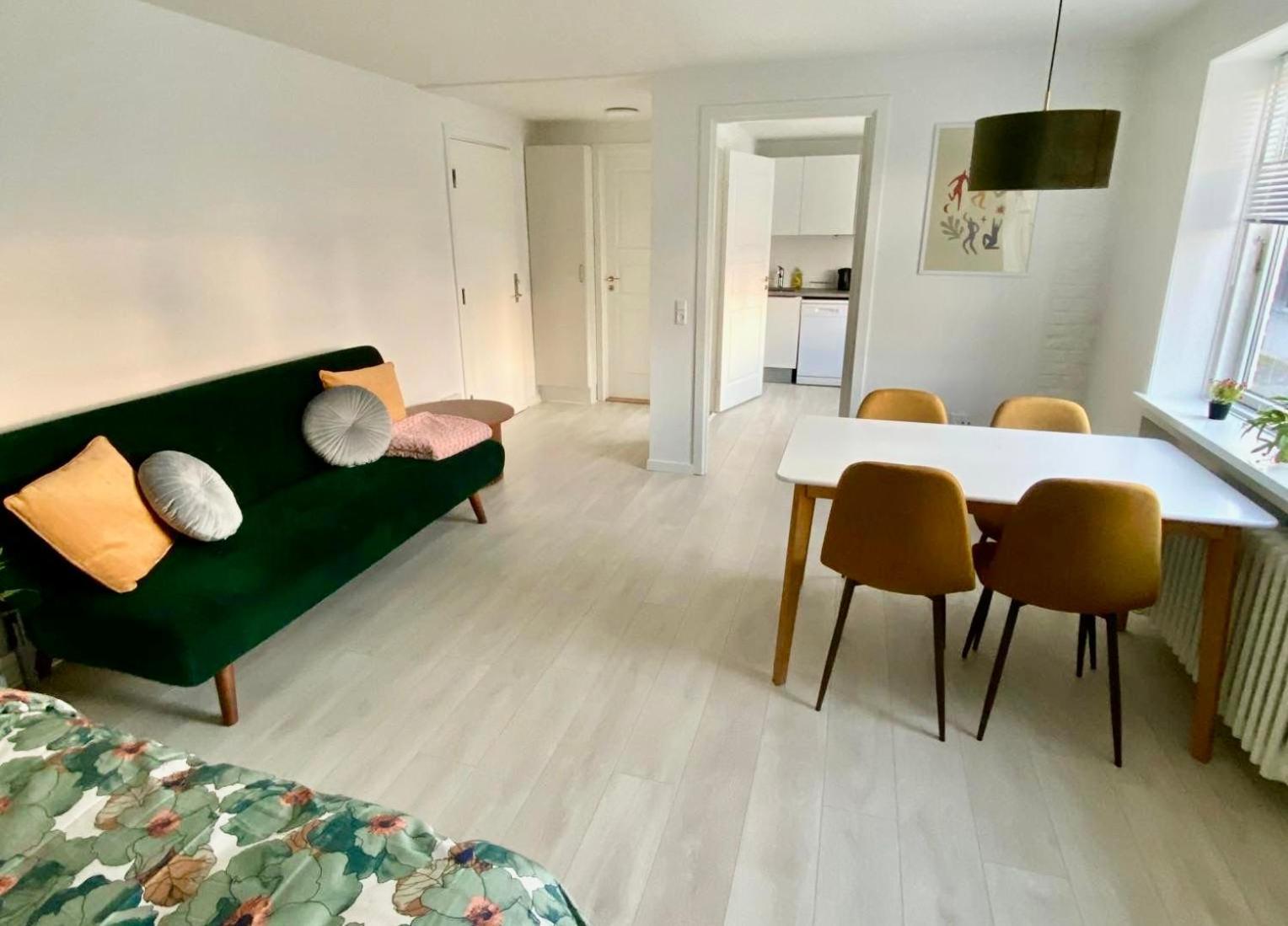 5 Minute Walk To Lego House - 50M2 Cozy Apartment- D Unit Billund Ngoại thất bức ảnh